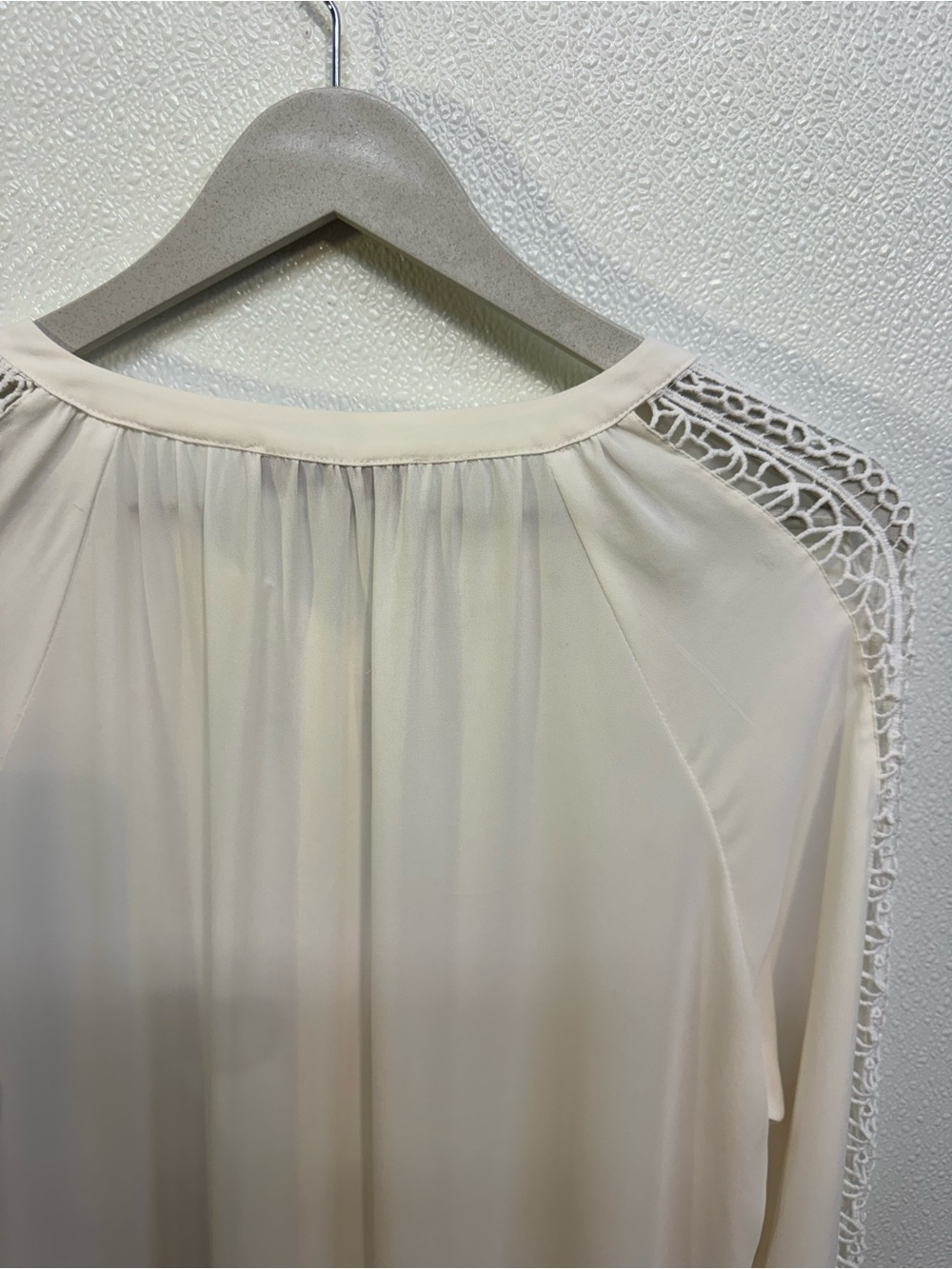 LOFT Cream Button-Front Blouse with Crochet Sleeve Detail - Picture 4 of 7